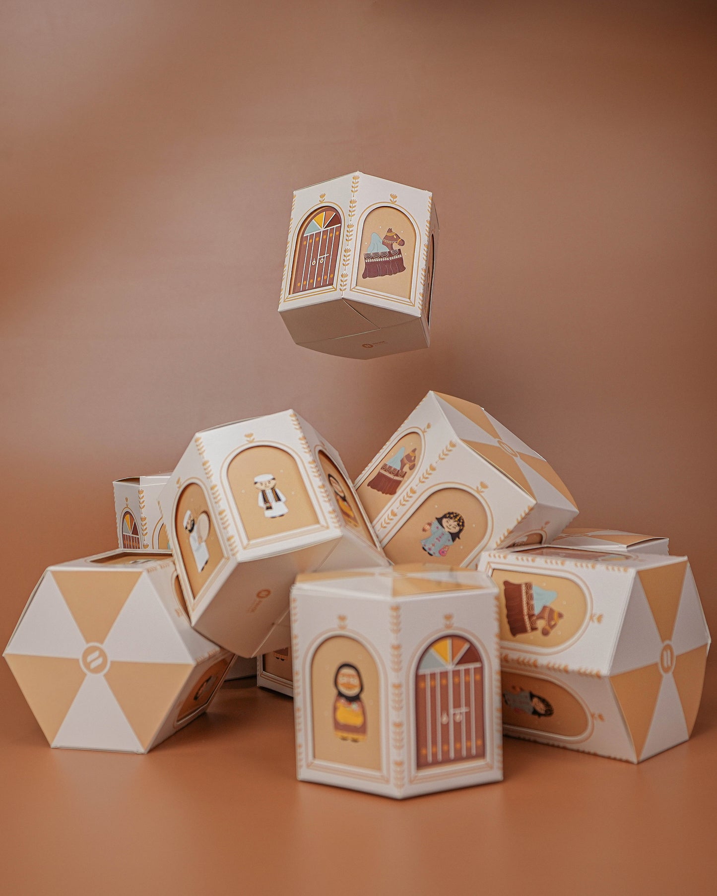 Old House Hexagon Box