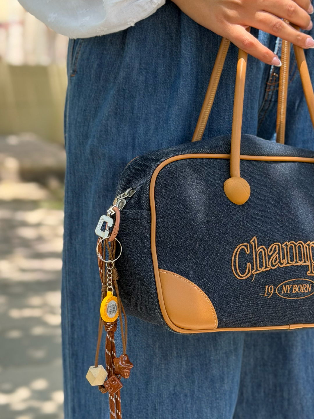 100 Fils Keychain
